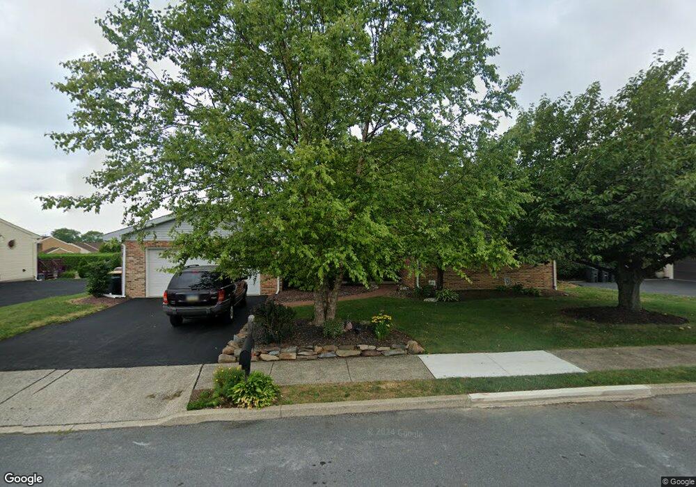 1917 Belleview Dr, Whitehall, PA 18052 - photo 1