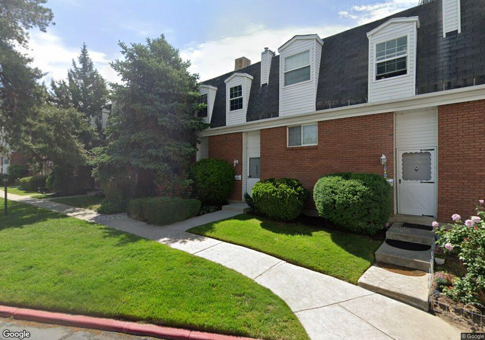 682 Williamsburg Park Cir unit 12, Sandy, UT 84070 - photo 1