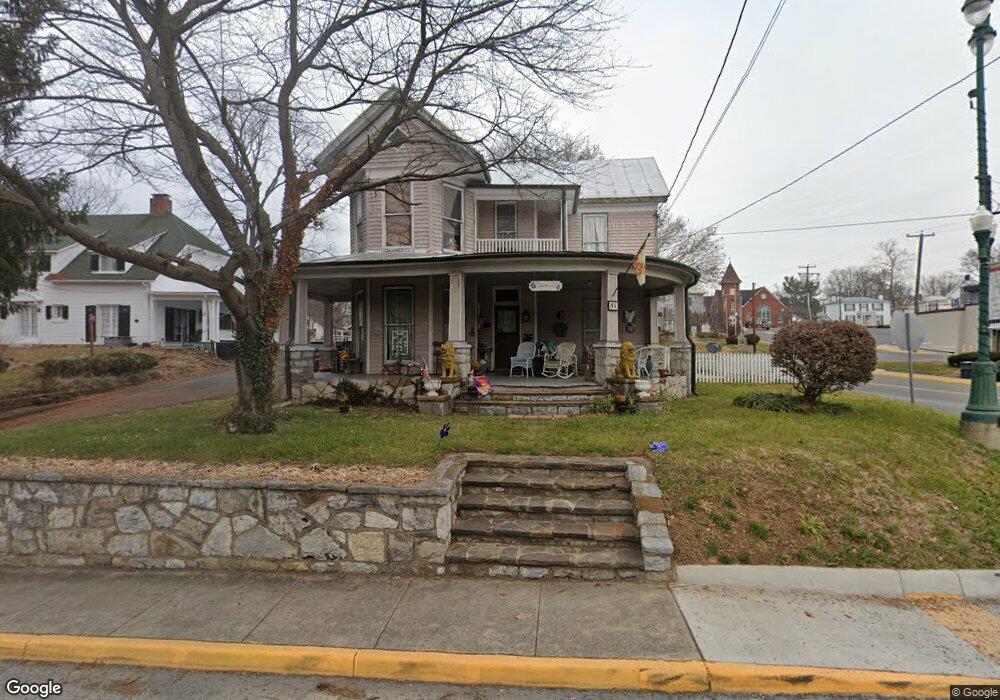 200 S Main St, Edinburg, VA 22824 - photo 1