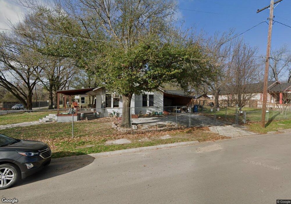 1004 Sycamore Ave, Corsicana, TX 75110 - photo 1