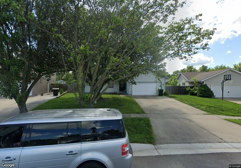 2535 SW Maxfield Rd, Topeka, KS 66614 - photo 1