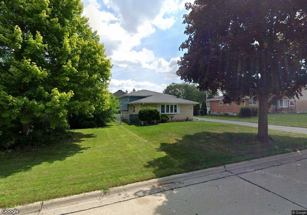 683 N Howard Ave, Elmhurst, IL 60126 - photo 1