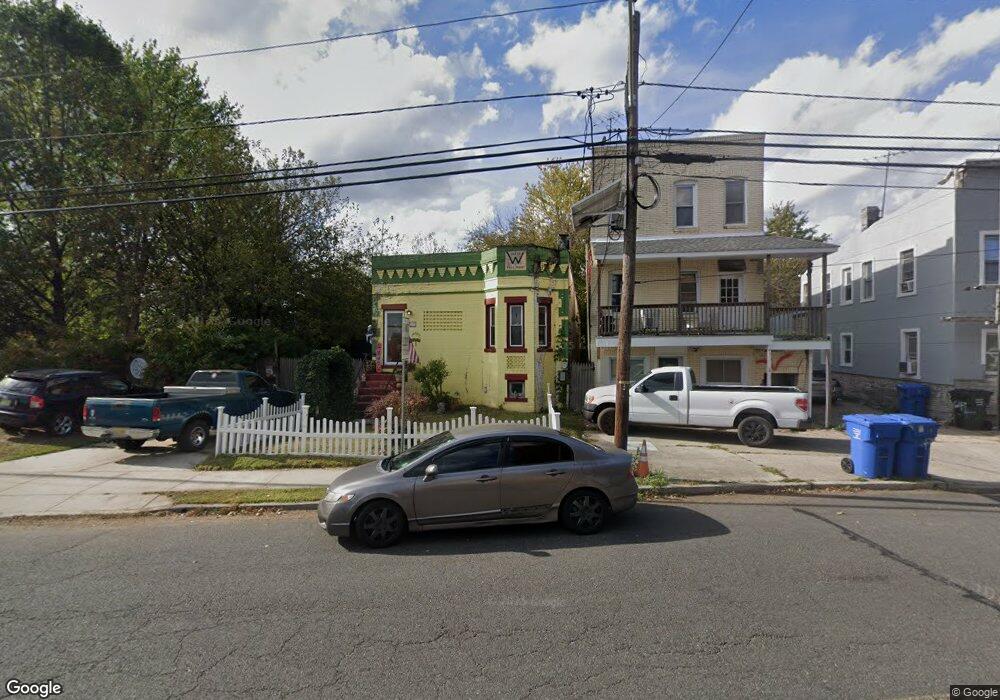 17 E Tappen St, Port Reading, NJ 07064 - photo 1