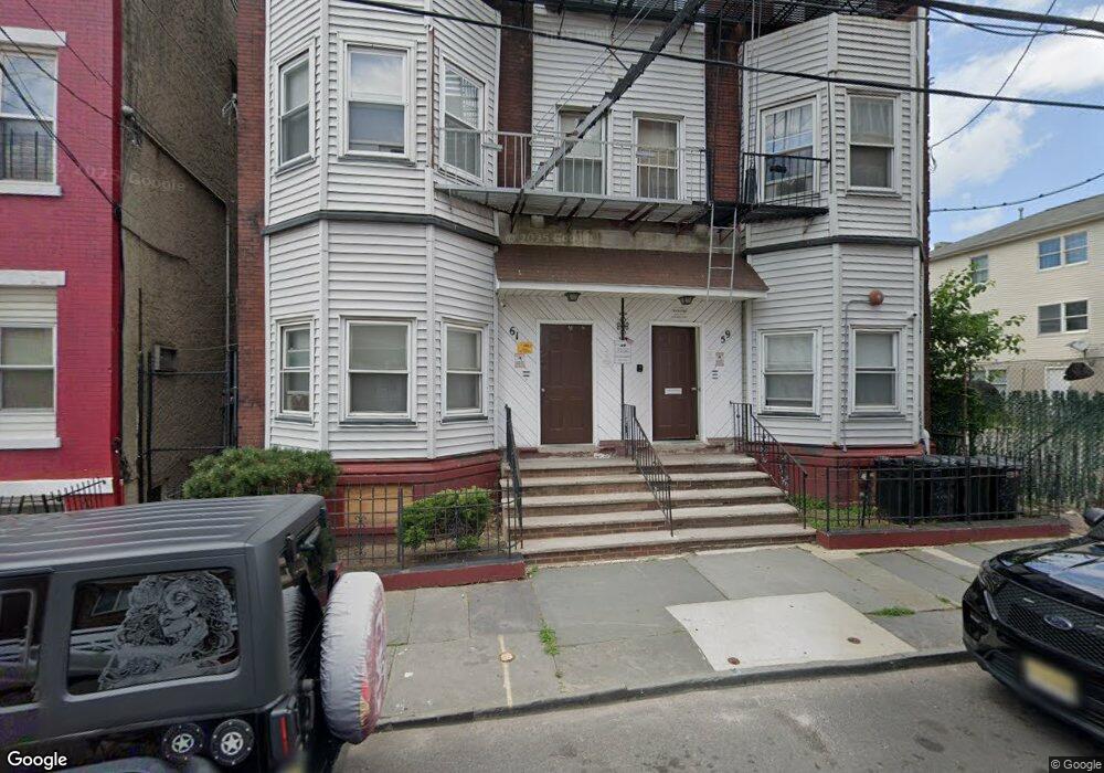 61 Columbia St, Newark, NJ 07102 - photo 1