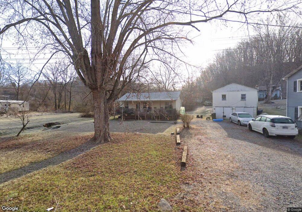 79 Woodlyn Rd, Johnson City, TN 37601 - photo 1