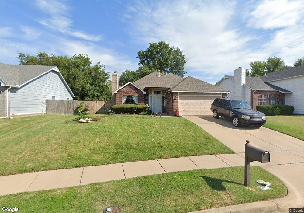 108 E Laredo Place, Broken Arrow, OK 74012 - photo 1