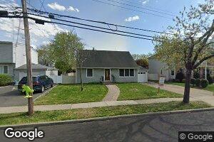 117 Garden Dr, Albertson, NY 11507
