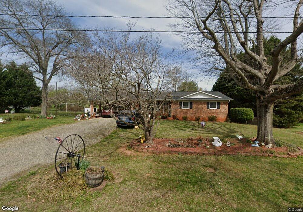 127 Strawberry Ln, Statesville, NC 28625 - photo 1