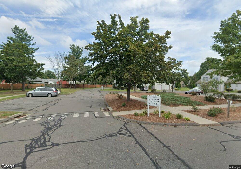 7 Elm Meadows, Enfield, CT 06082 - photo 1