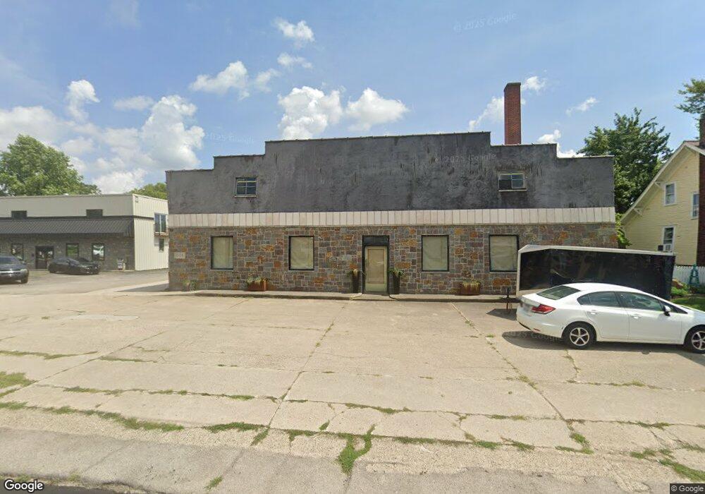 1706 Wayne St, Auburn, IN 46706 - photo 1