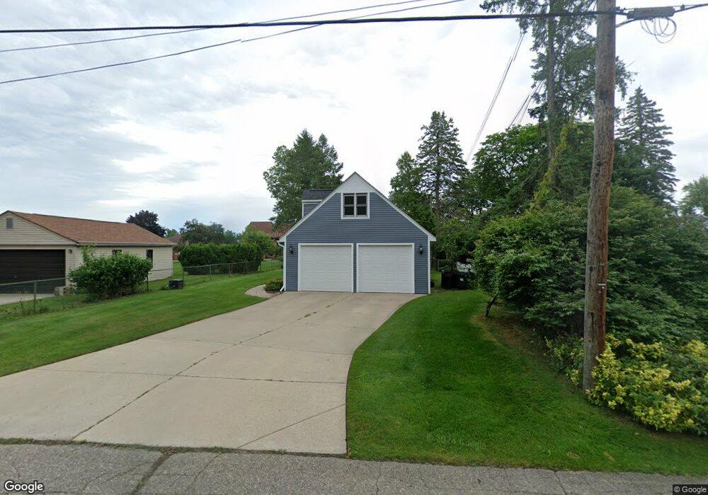 2839 Warner Dr, West Bloomfield, MI 48324 - photo 1