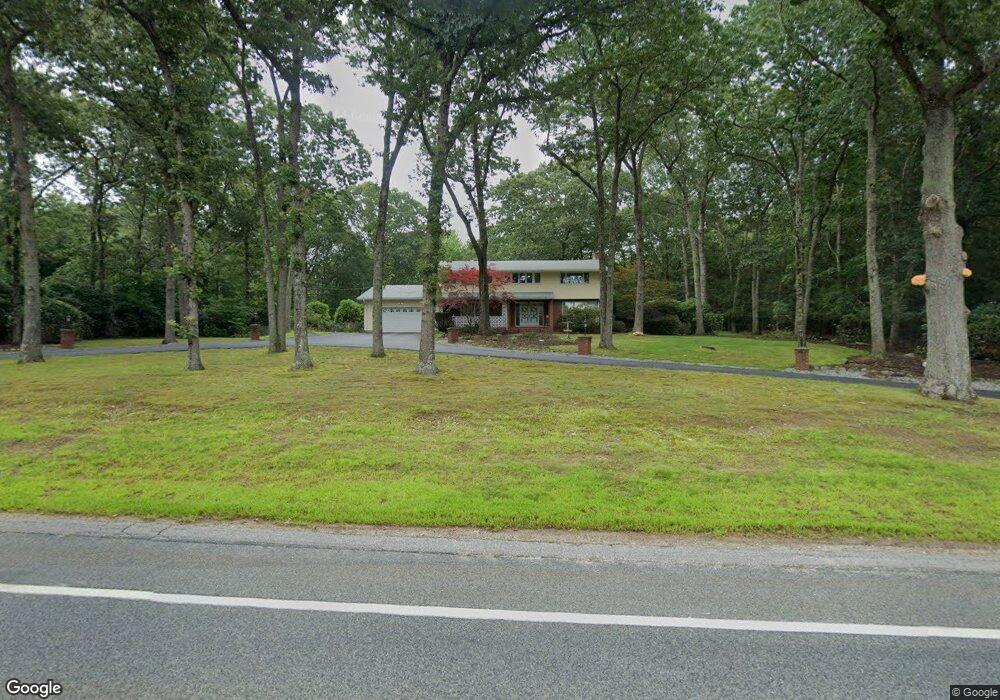 195 W Wrentham Rd, Cumberland, RI 02864 - photo 1