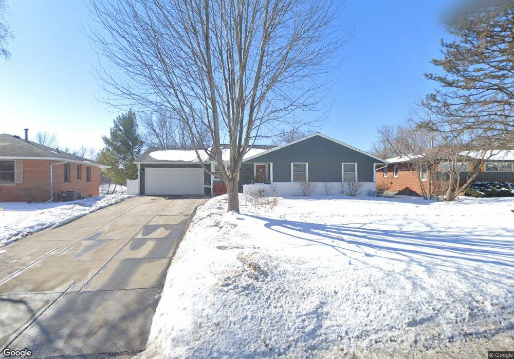 5169 Abercrombie Dr, Edina, MN 55439 - photo 1