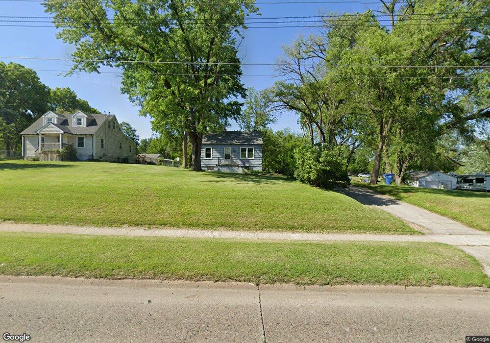2960 E Euclid Ave, Des Moines, IA 50317 - photo 1