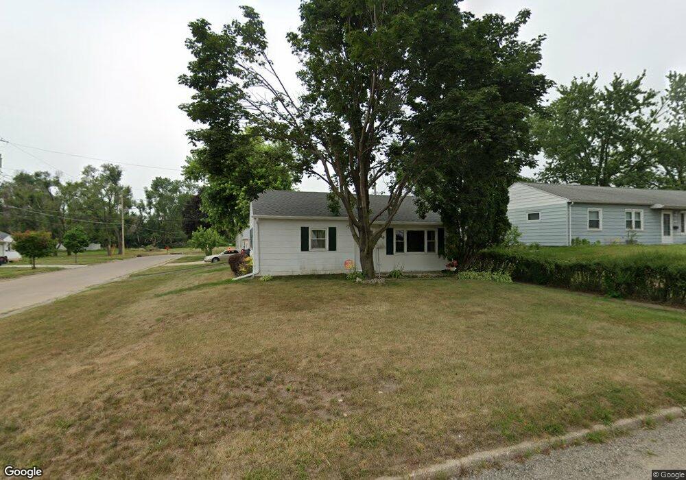2550 Indiana St SW, Cedar Rapids, IA 52404 - photo 1