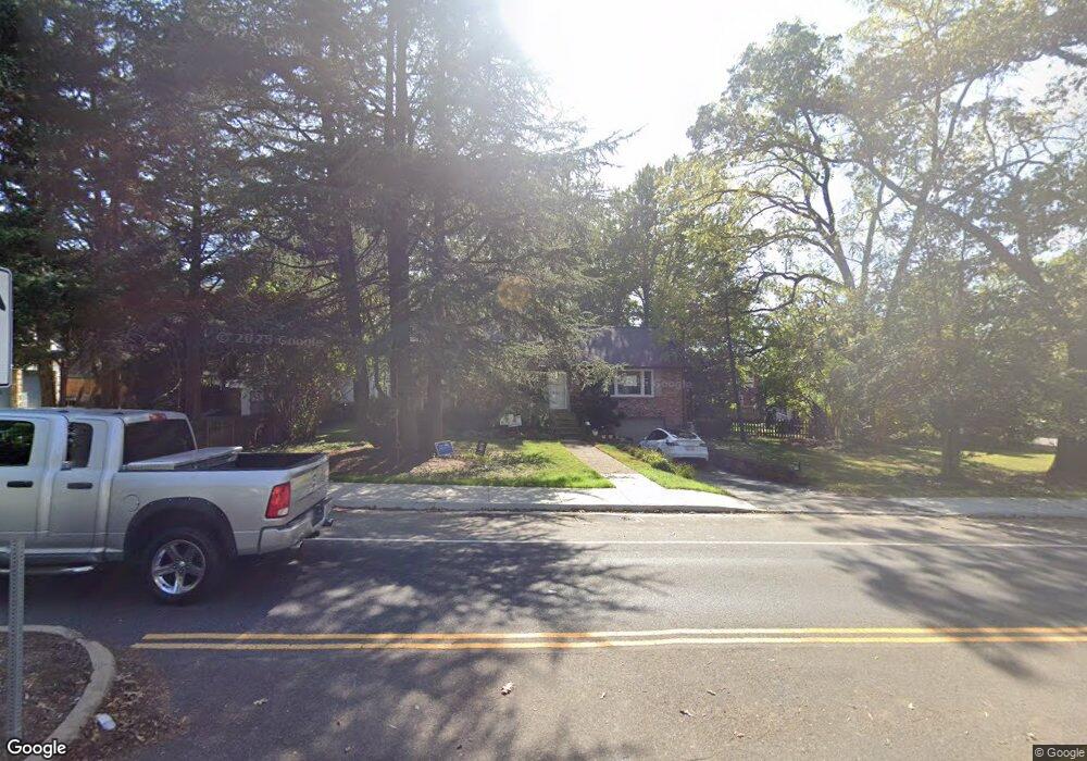 1002 Hillwood Ave, Falls Church, VA 22042 - photo 1