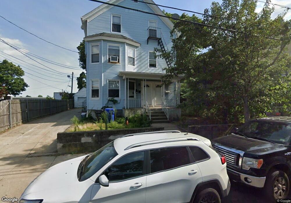 289 Walcott St, Pawtucket, RI 02860 - photo 1