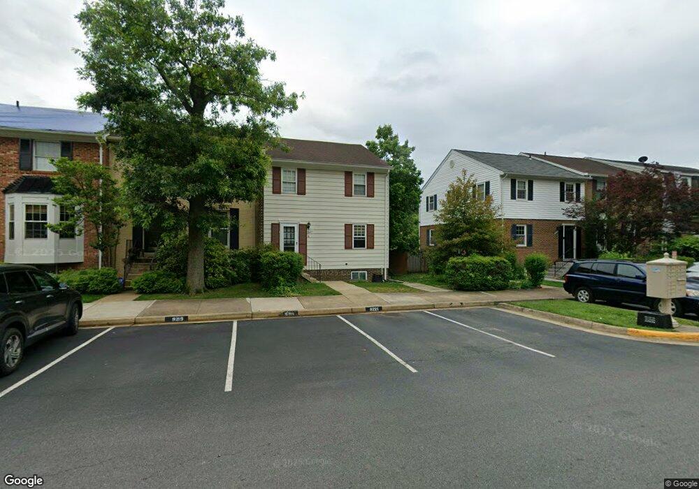 9221 Burke Rd, Burke, VA 22015 - photo 1