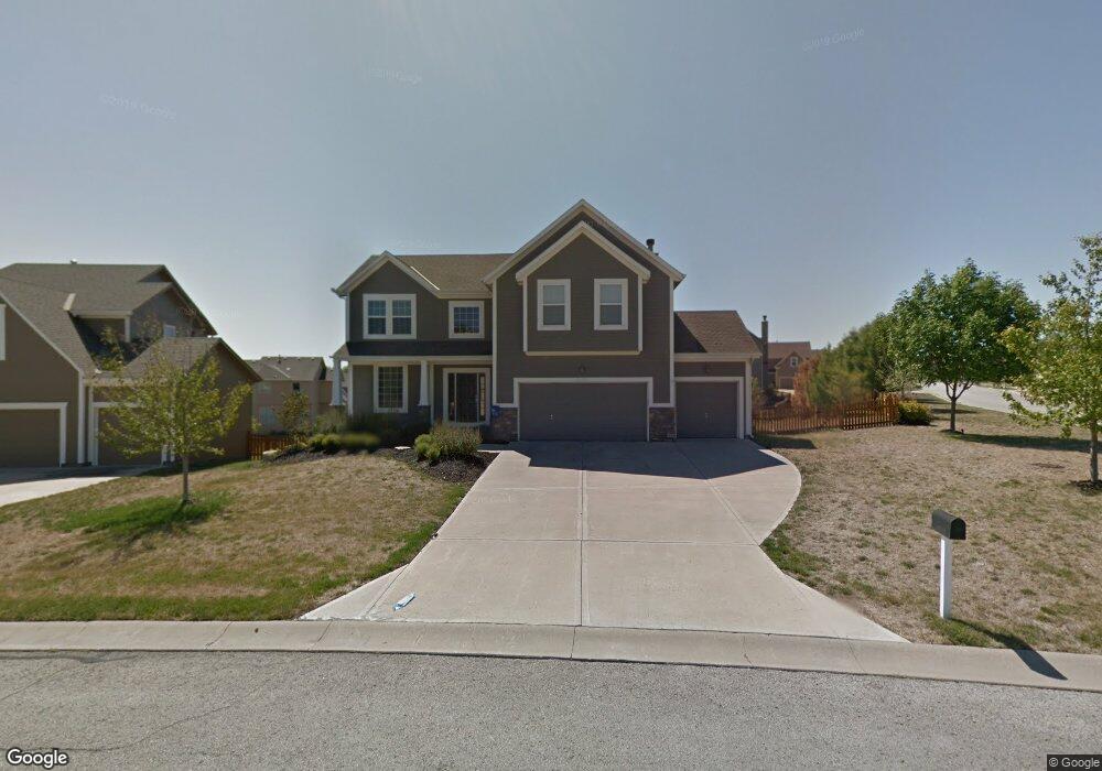 21109 W 53rd St, Shawnee, KS 66218 - photo 1