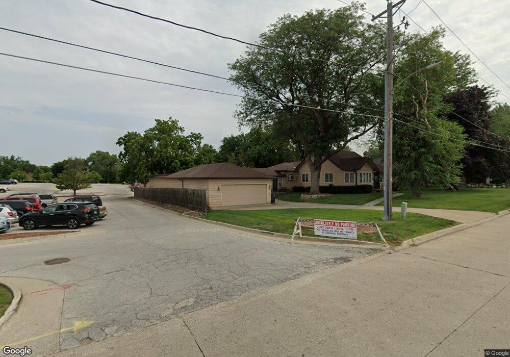 1911 Leland Ave, Des Moines, IA 50315 - photo 1