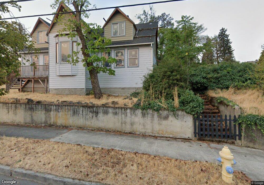 402 W 4th St, the Dalles, OR 97058 - photo 1