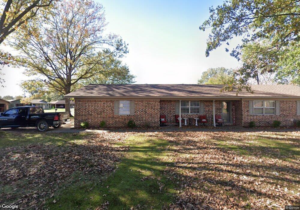 1305 N Porter St, Stuttgart, AR 72160 - photo 1
