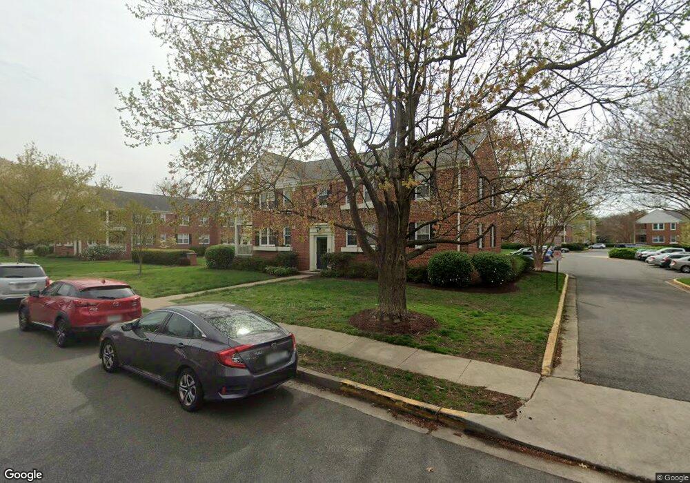 6618 E Wakefield Dr unit B2, Alexandria, VA 22307 - photo 1