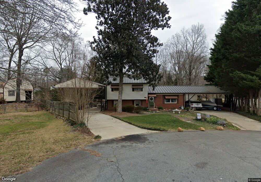 515 Watergate Cir, Gastonia, NC 28052 - photo 1