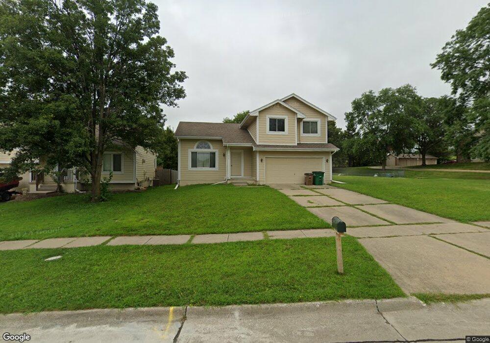 530 52nd Place, West Des Moines, IA 50265 - photo 1