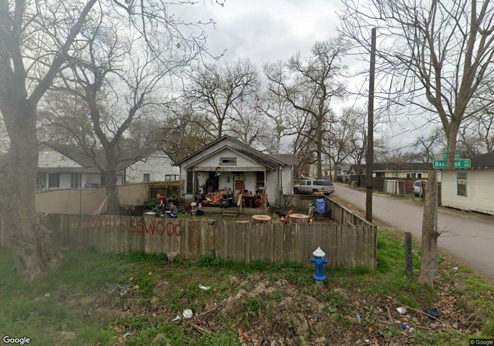 130 Basswood St, Houston, TX 77022 - photo 1
