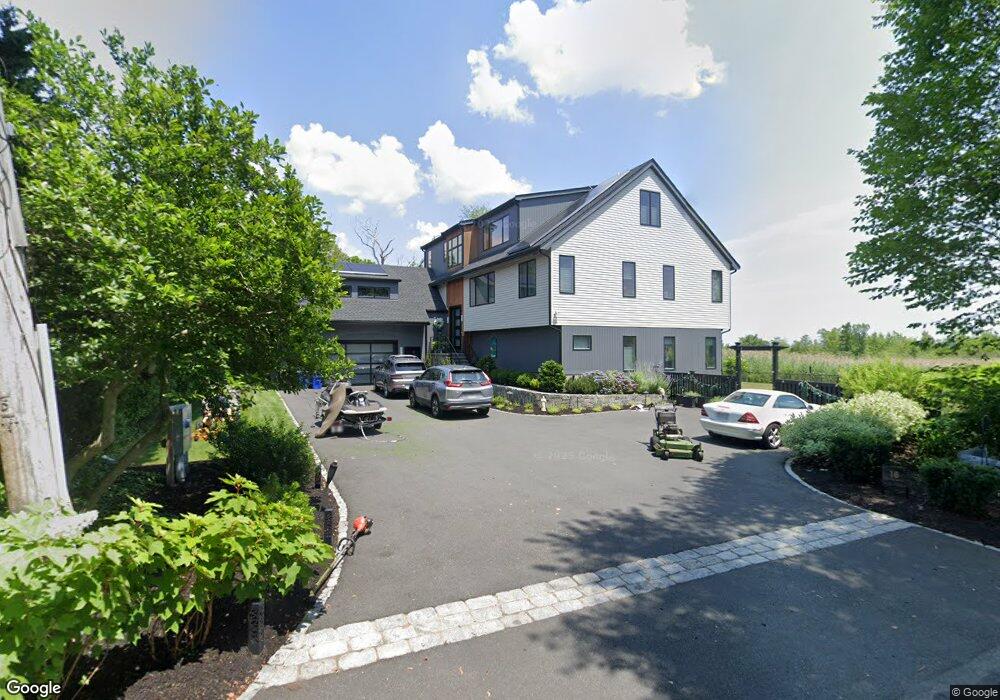 10 Palmer Rd, Swampscott, MA 01907 - photo 1