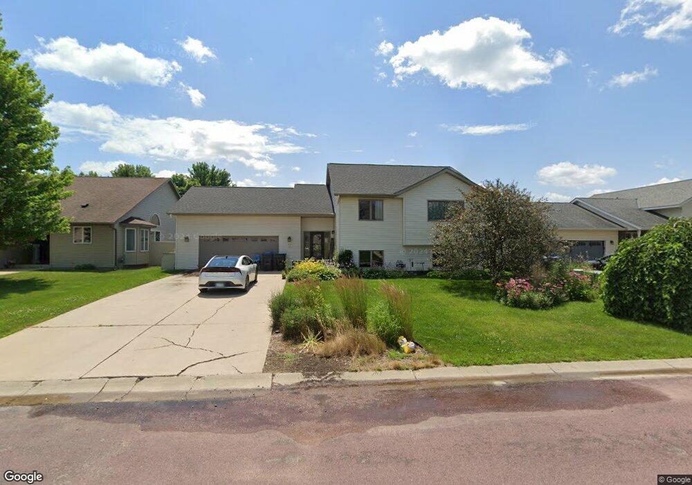 109 Quinion Dr, Mankato, MN 56001 - photo 1