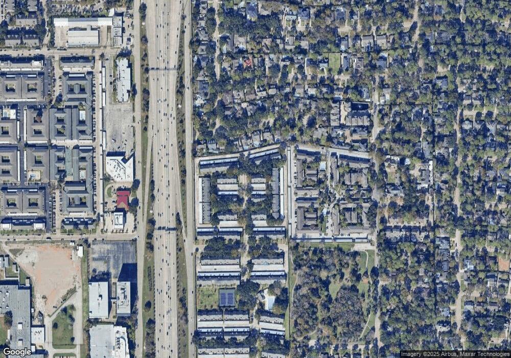 10242 Longmont Dr unit 48, Houston, TX 77042 - photo 1