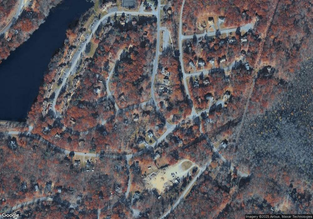 27 Wickes Rd, Bushkill, PA 18324 - photo 1