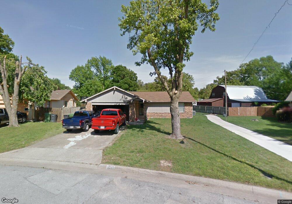 1610 Sherryden Dr, Rogers, AR 72758 - photo 1