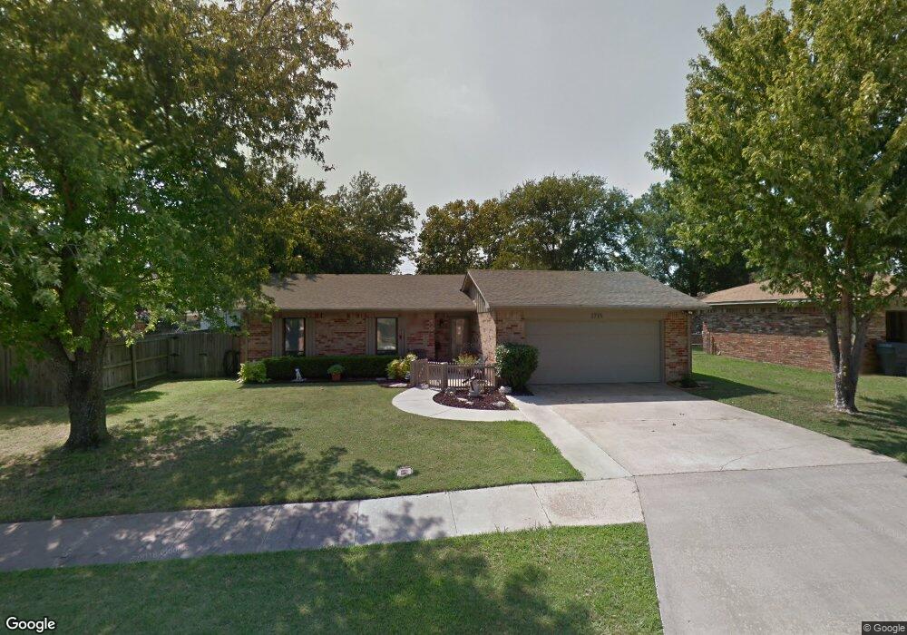 1715 Hawkins St, Ardmore, OK 73401 - photo 1