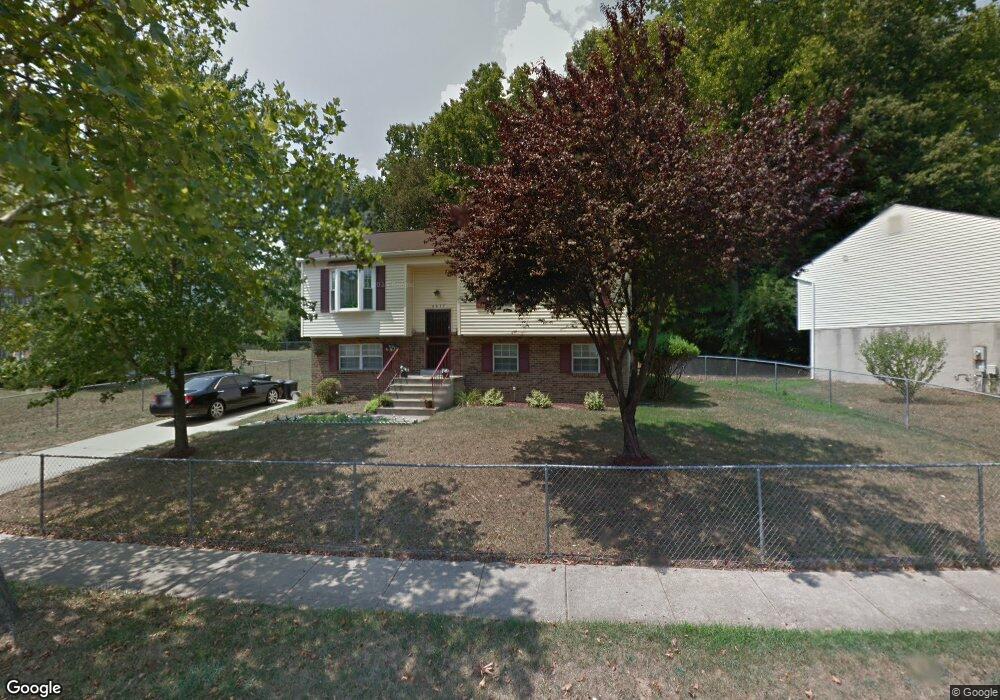 4617 Hidden Pine Ln, Temple Hills, MD 20748 - photo 1