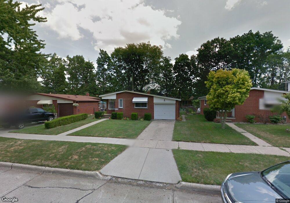 30712 J Carls St, Roseville, MI 48066 - photo 1