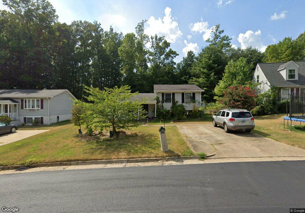 18912 Red Oak Ln, Triangle, VA 22172 - photo 1