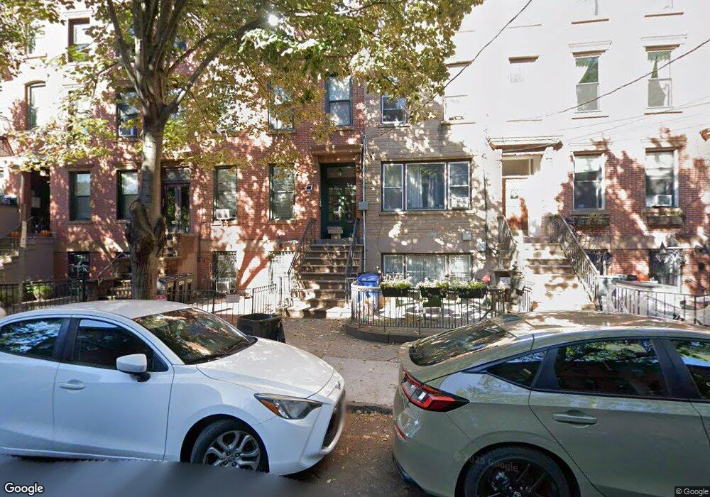 134 Wayne St unit 2, Jersey City, NJ 07302 - photo 1