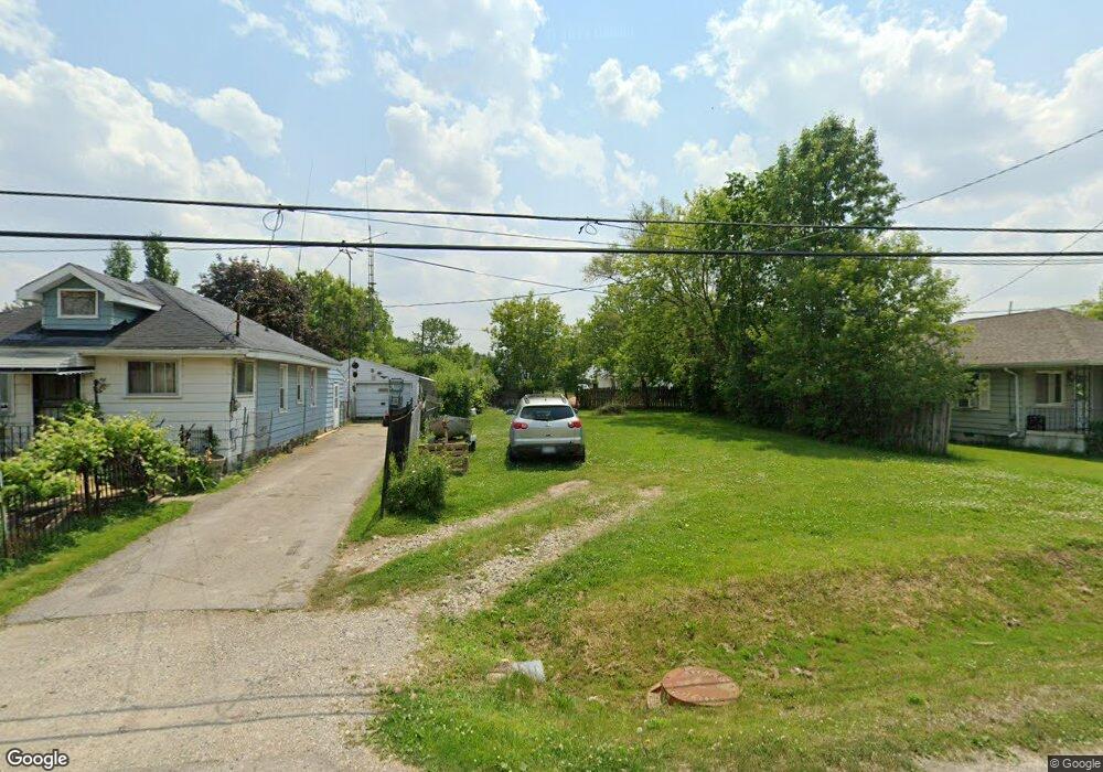 3285 Augusta St, Flint, MI 48532 - photo 1