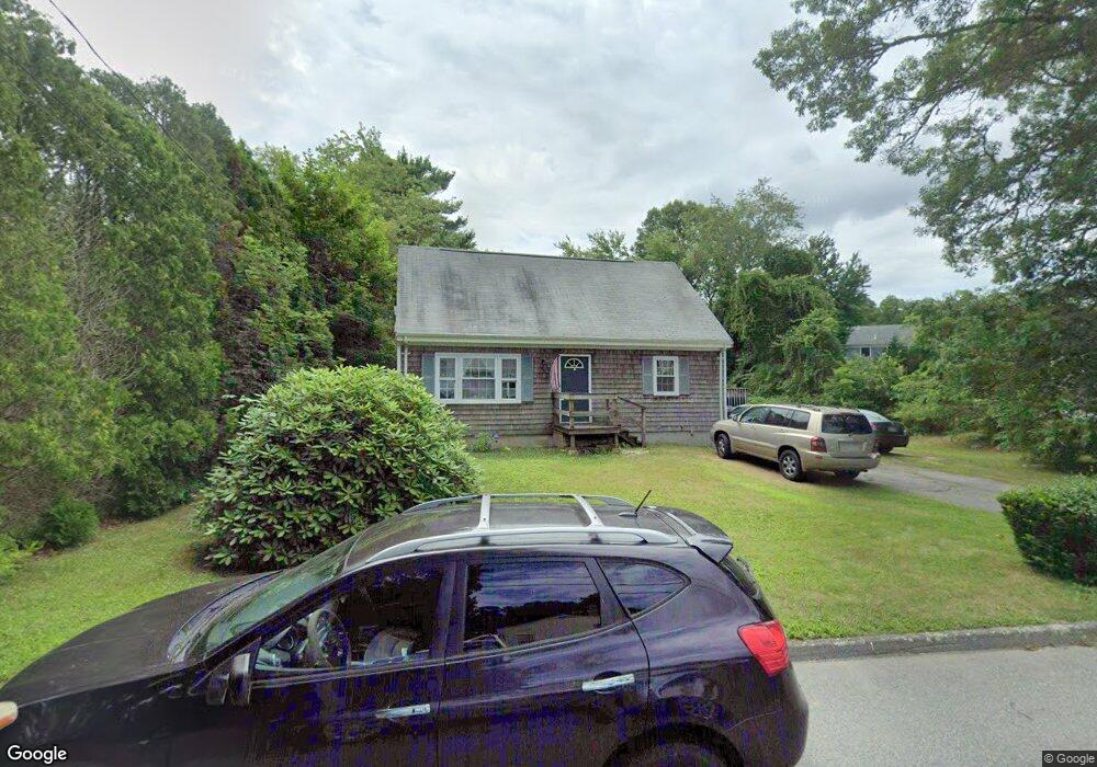 8 Martin Ave, Mattapoisett, MA 02739 - photo 1