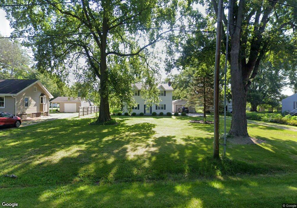 716 N Cherry Ln, Peoria, IL 61604 - photo 1