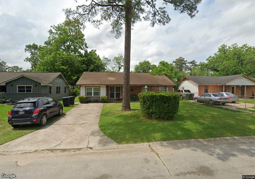 7235 Lakewood Dr, Houston, TX 77016 - photo 1