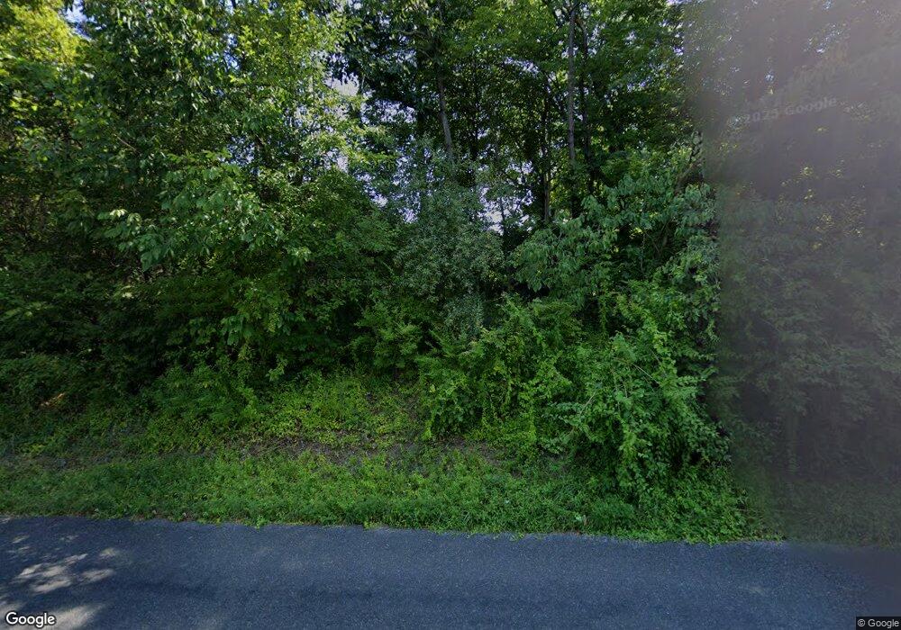 215 Pumpkin Hill Rd, New Milford, CT 06776 - photo 1