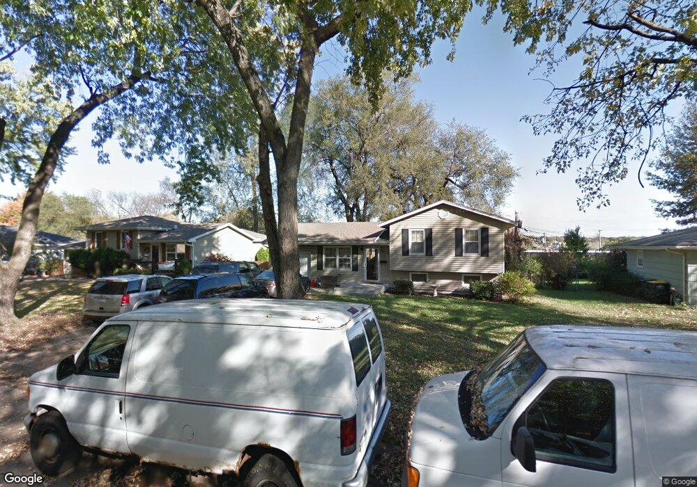 7417 Stearns St, Shawnee, KS 66203 - photo 1