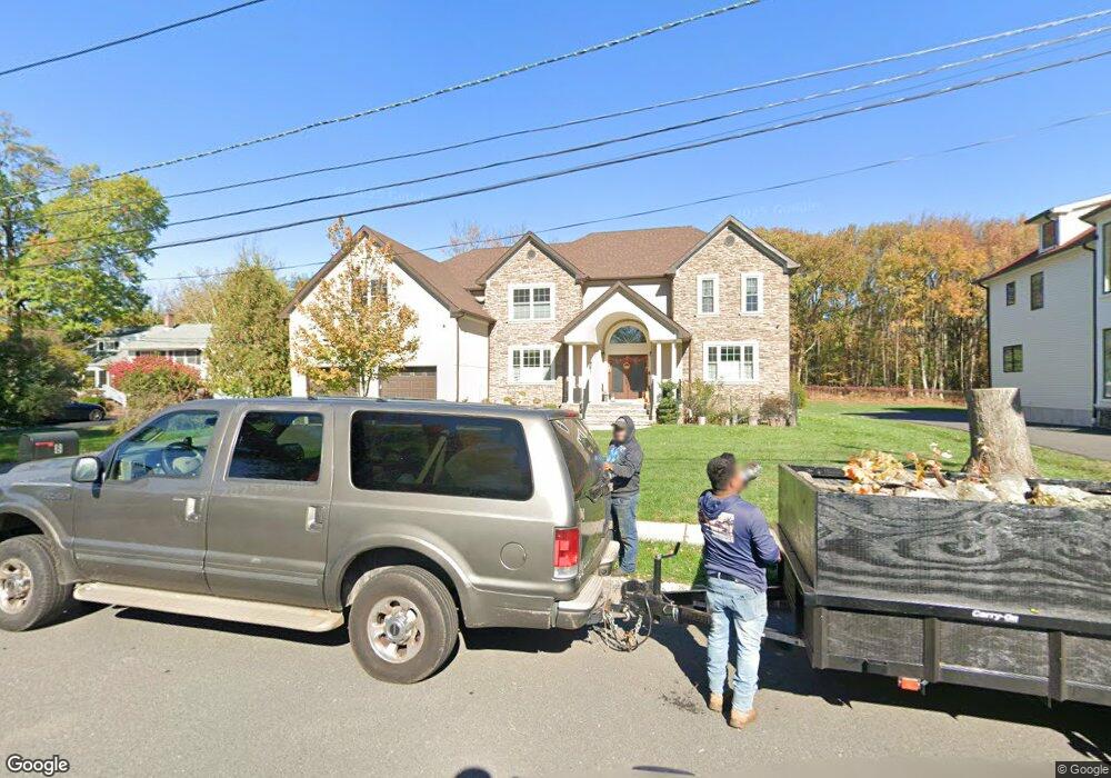 8 Twin Oaks Dr unit 13, Edison, NJ 08820 - photo 1