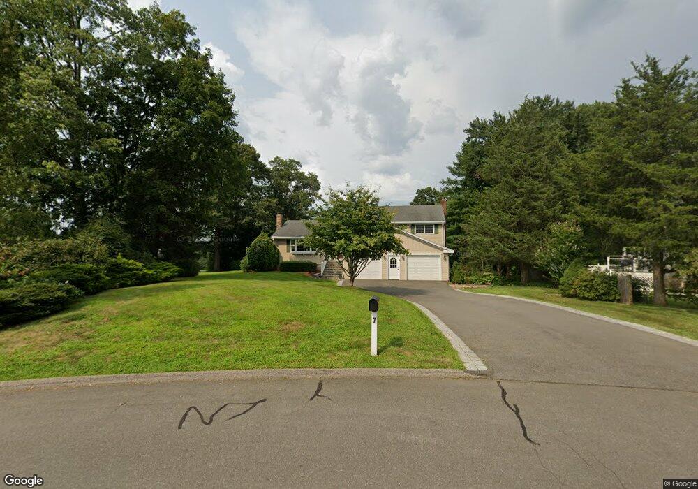 7 Brittany Cir, Cromwell, CT 06416 - photo 1