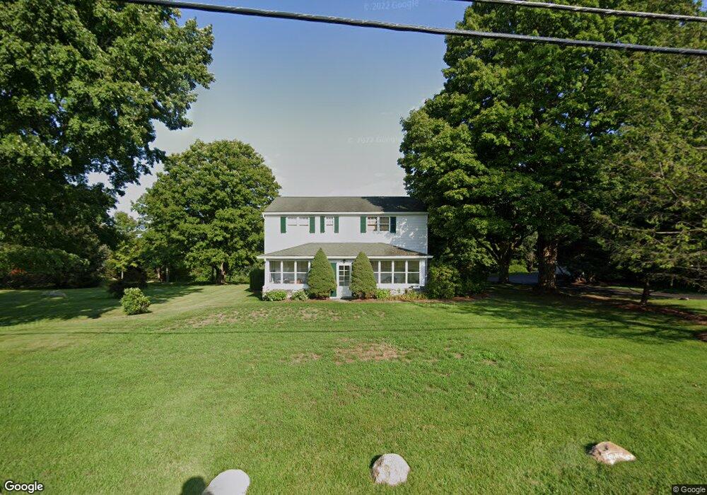 121 Salem Rd, Pound Ridge, NY 10576 - photo 1