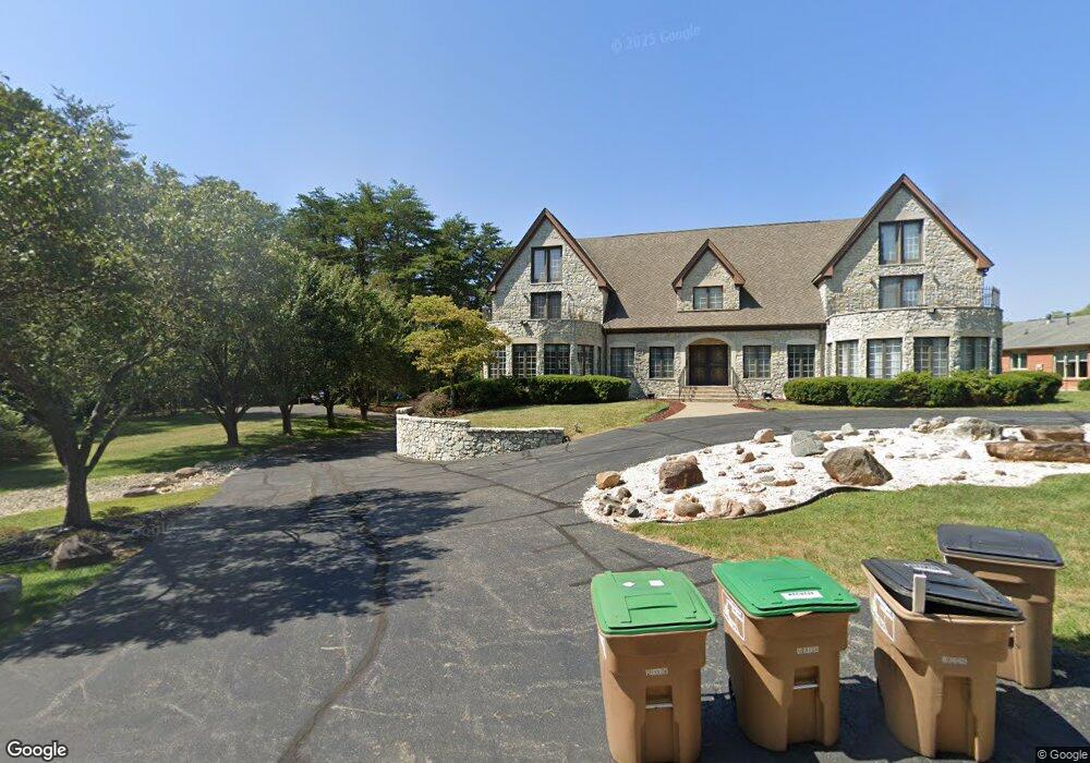 1184 Coles Dr, Columbus, IN 47201 - photo 1